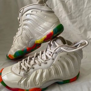 Nike Foamposite Fruity Pebbles white 4y